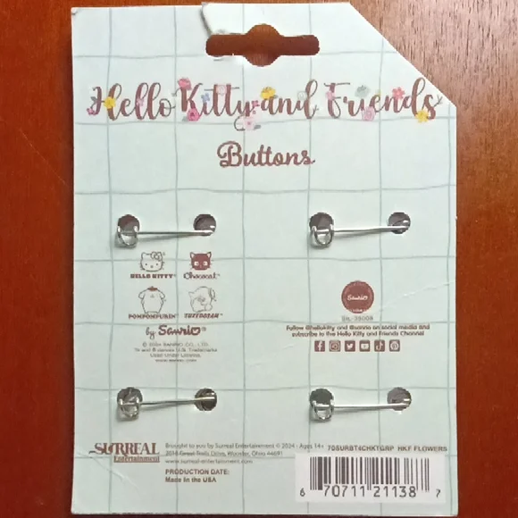 Hello Kitty and Friends Button Set - Picture 2 of 2